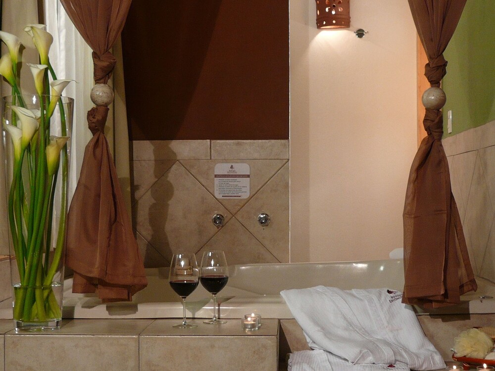Jetted Tub