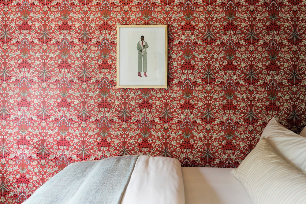 The Frances Modern Inn - photo 13