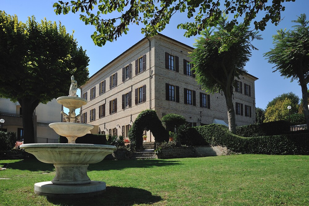 Hotel Bel Sit - carbon neutral hotel in Senigallia