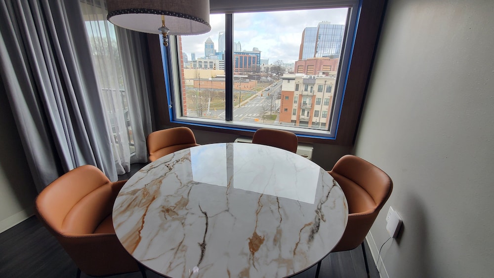 Holiday Inn Express & Suites Charlotte South End by IHG - photo 69