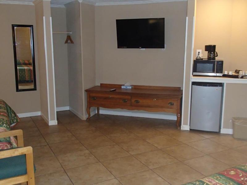 Catalina Motel - photo 11