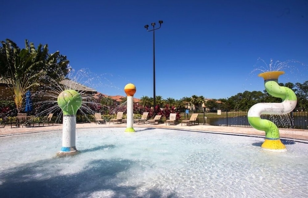 Spacious Family Getaway W Resort 3154pp 5 Bedroom Home by RedAwning - photo 33