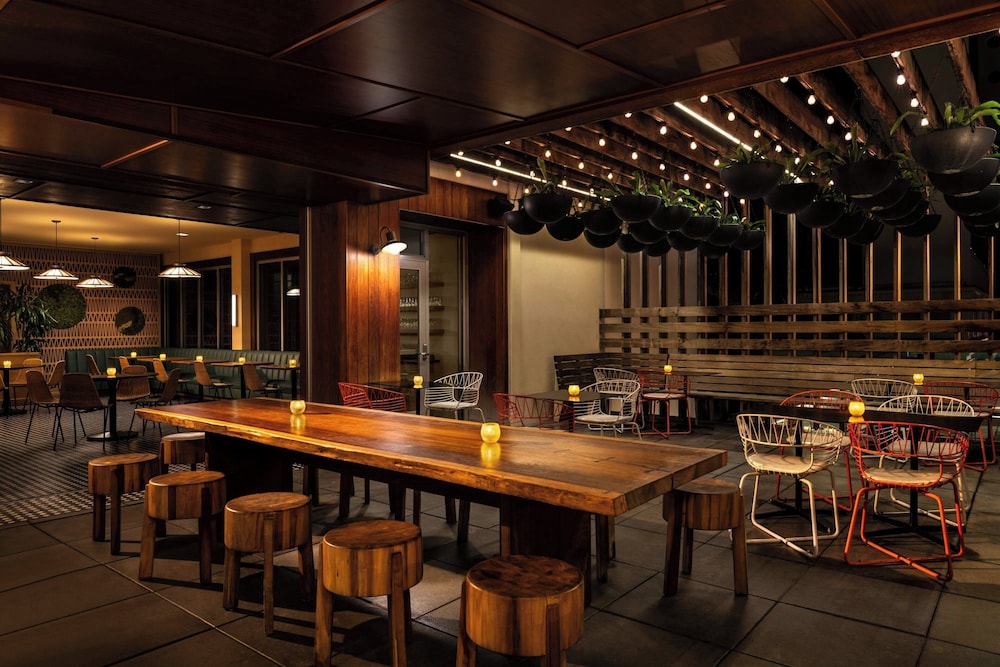 The Laylow Waikiki Autograph Collection - photo 63