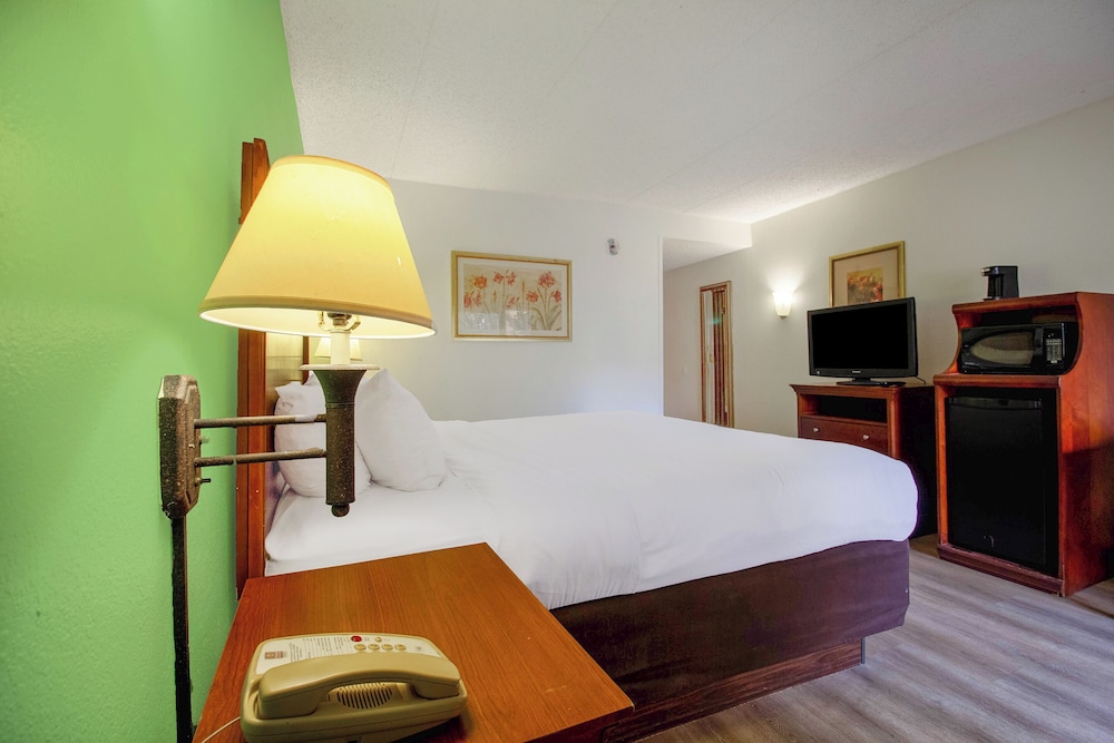 Tulsa Square Hotel Central I 44 By OYO - photo 35