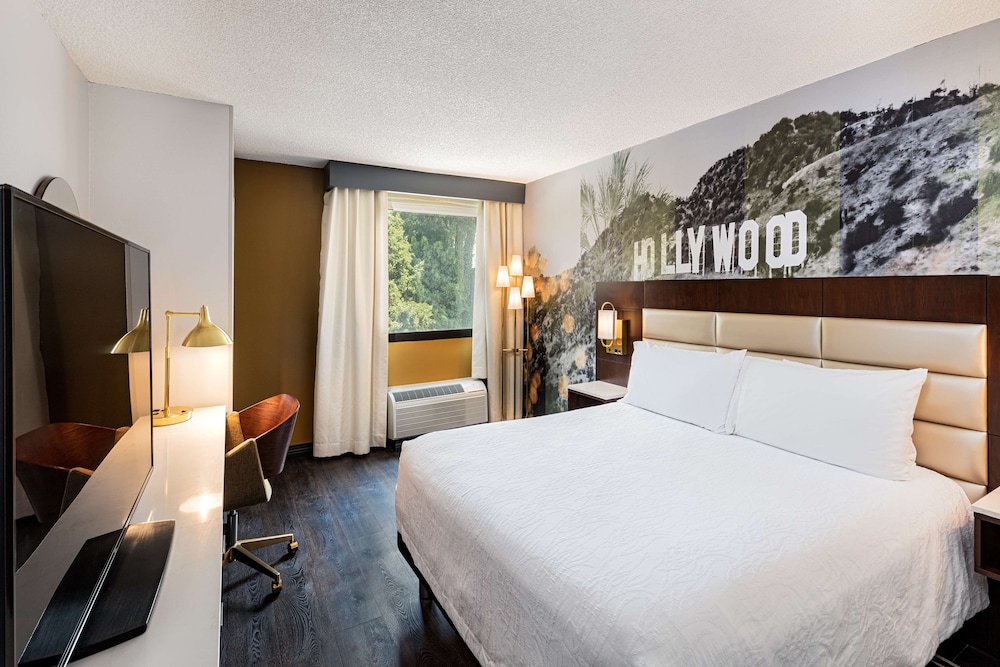 Hilton Garden Inn Los Angeles Hollywood - photo 6