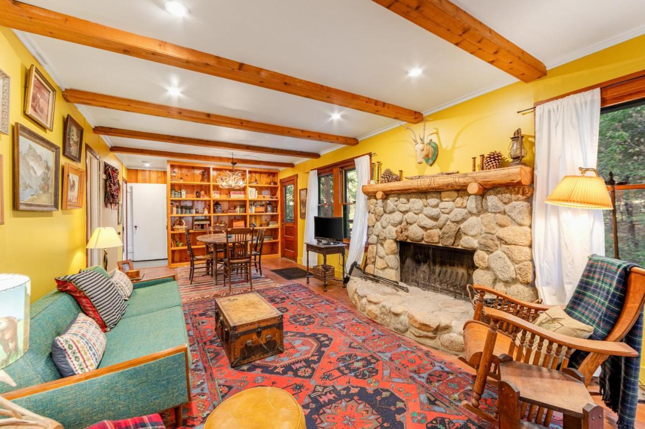 Idyllwild Glory Days - carbon neutral hotel in Unknown City