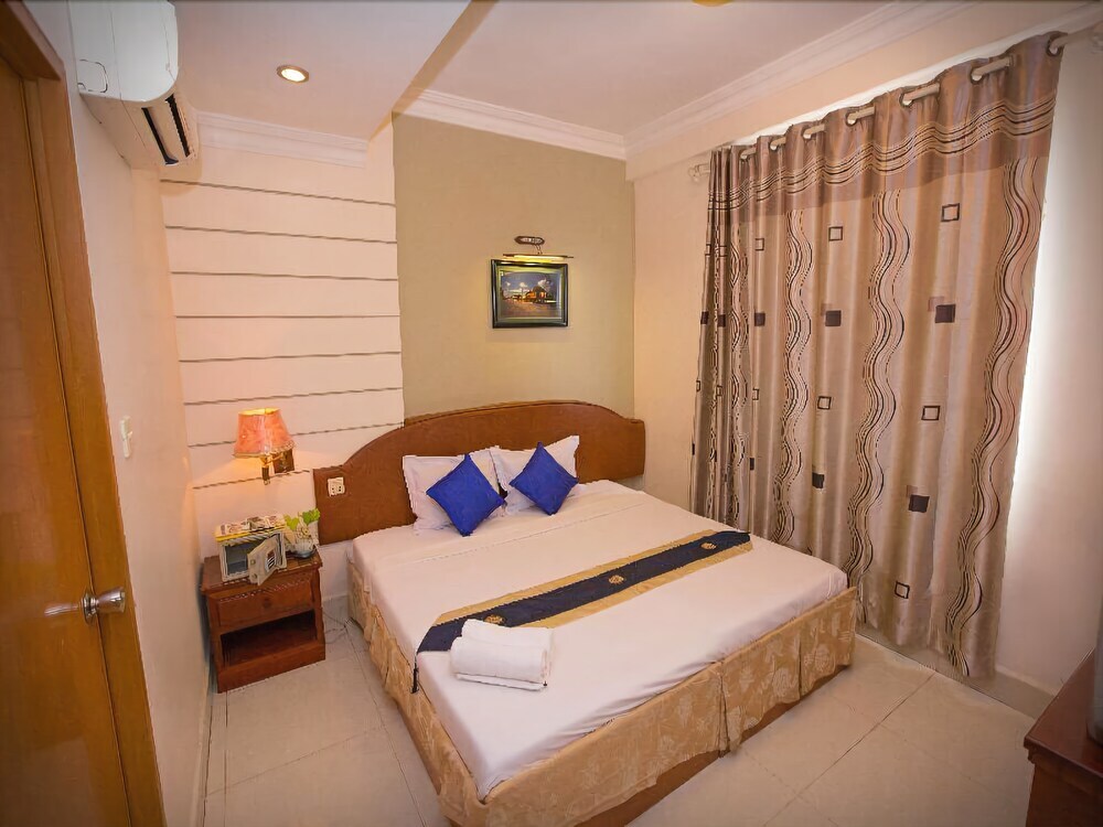 Hang Neak Hotel — hotel in Phnom Penh