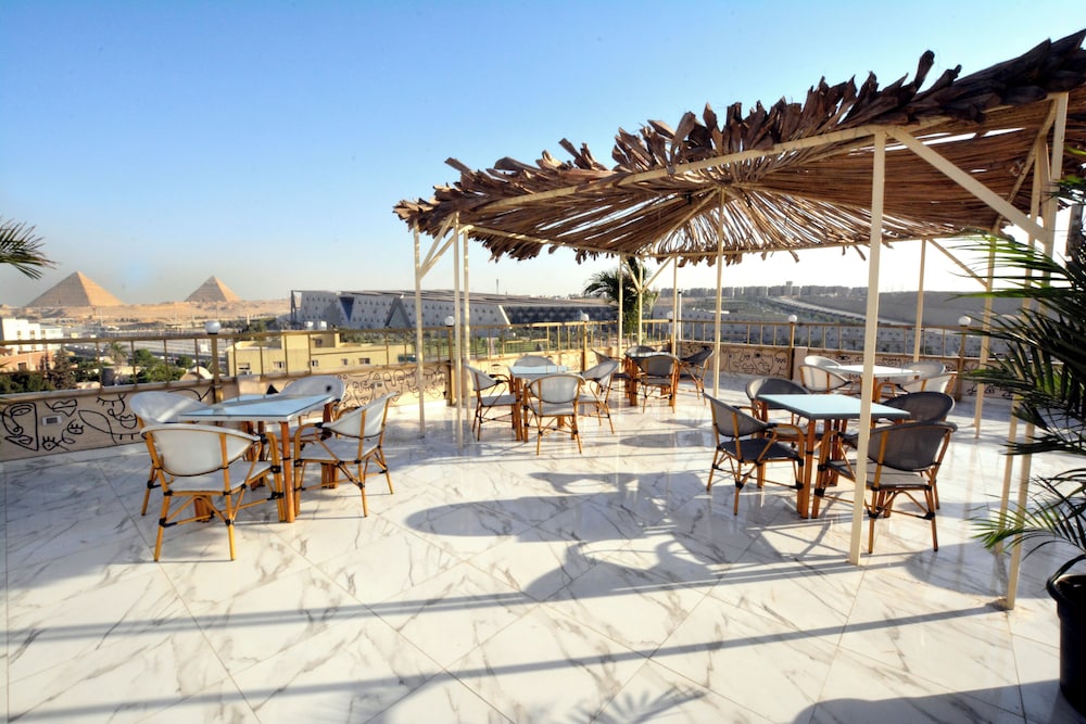 Topview Pyramids And Museum - last minute hotel in Giza