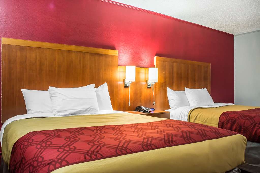 Econo Lodge Brockport - photo 16