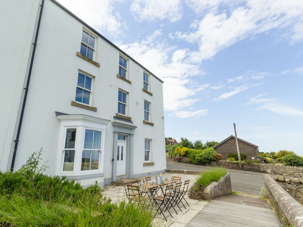 6 Sea Lane — 4-Star Luxury Hotel in Embleton, United Kingdom