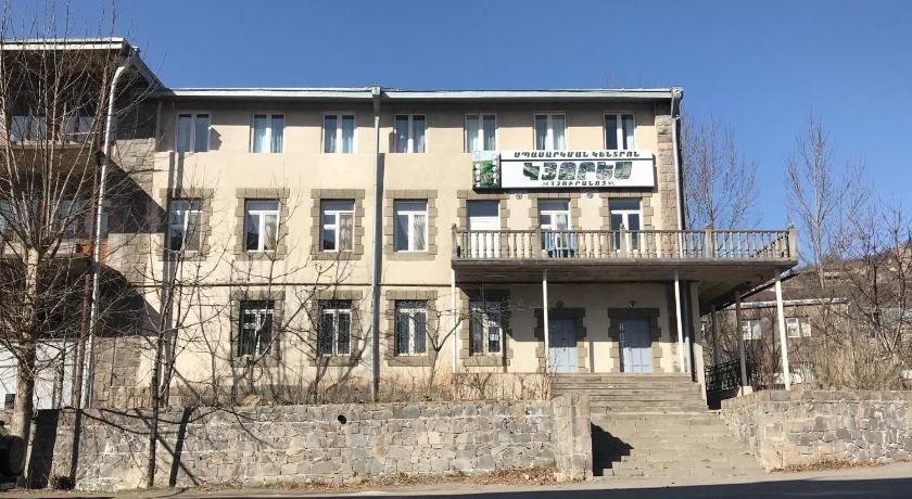 Kyores - carbon neutral hotel in Goris