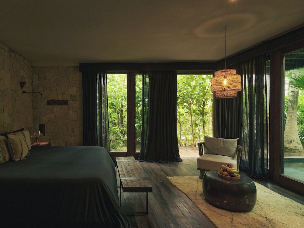 BE Destination Tulum