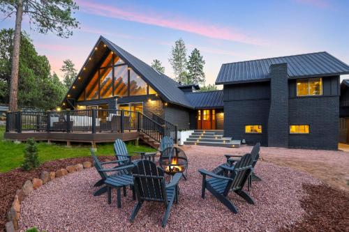 Cozy Modern Chalet in Strawberry — 4-Star Luxury Hotel in Pine, United States