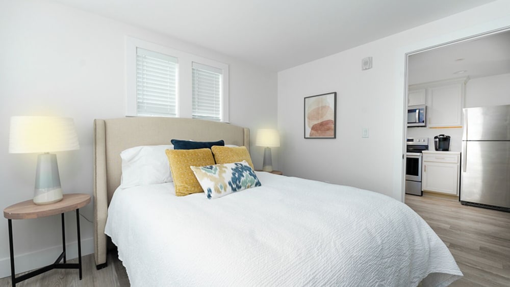 Harbourtown Suites - photo 13