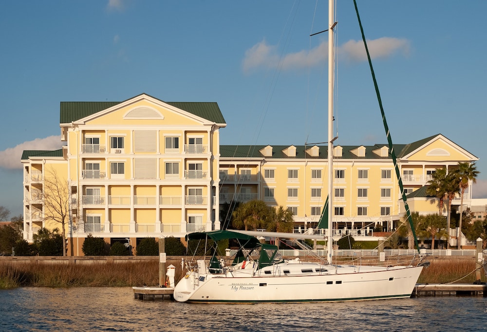 Courtyard Charleston Waterfront by Marriott - photo 58
