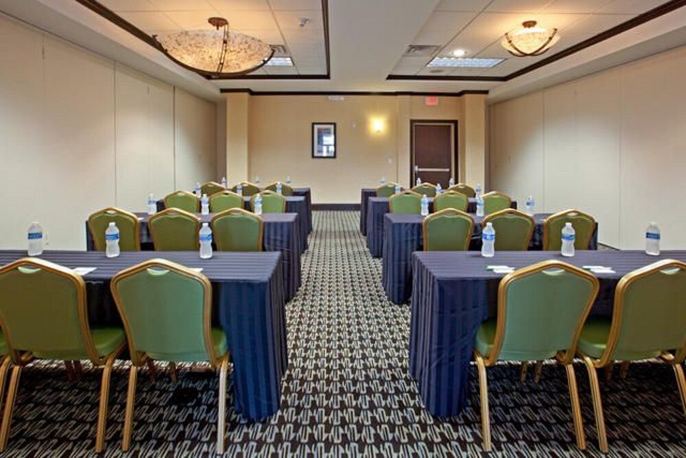 Holiday Inn Hou Energy Corridor Eldridge by IHG - photo 71