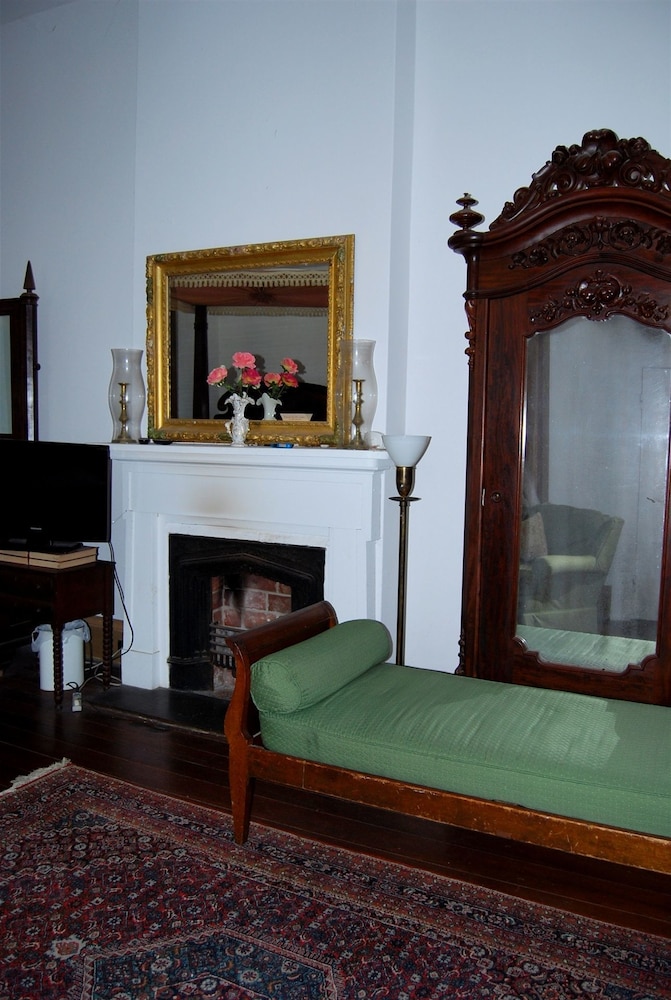Glenfield Plantation Historic Antebellum Bed and Breakfast - photo 9