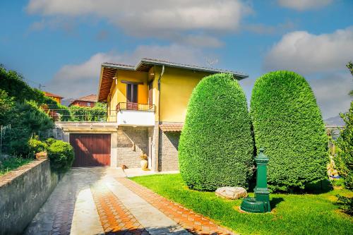 Residenza Del Lago — 4-Star Luxury Hotel in Brezzo Di Bedero, Italy