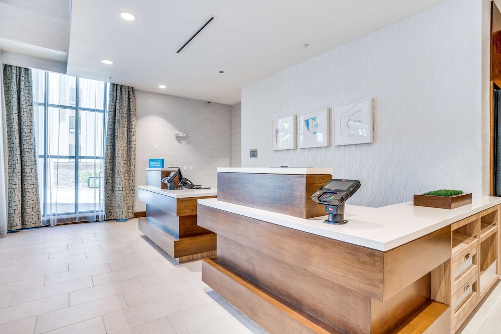 Hilton Garden Inn North Dallas Central Expy - photo 8