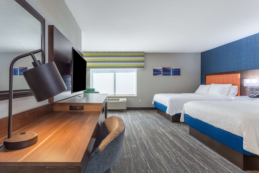 Hampton Inn Sioux Falls - photo 6
