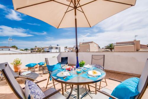 Ideal Property Mallorca Casa Susana — 4-Star Luxury Hotel in Can Picafort, Spain