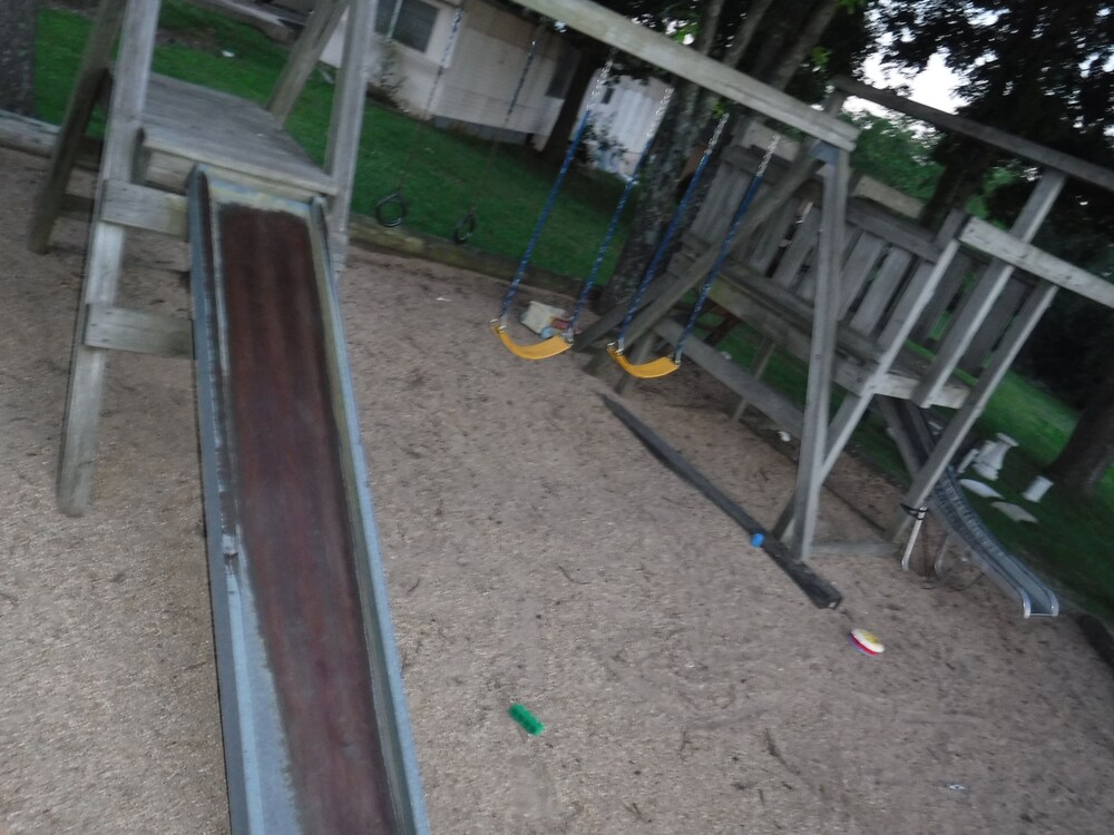 Colonial Mountain Inn - photo 35