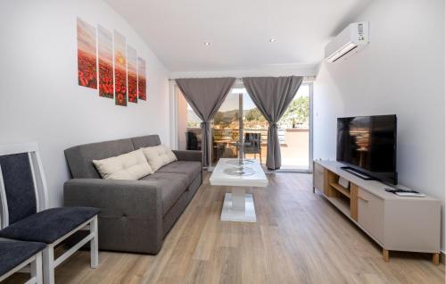 Lovely Apartment In Ploce With Wifi — 4-Star Luxury Hotel in Ploce, Croatia