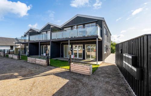 3 Bedroom Cozy Apartment In Slagelse — 5-Star Luxury Hotel in Slagelse, Denmark