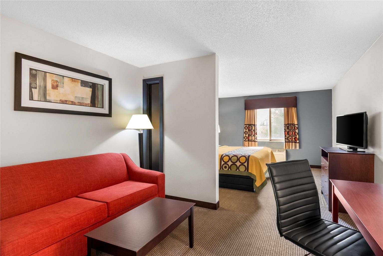 Super 8 by Wyndham Bloomington University Area - photo 21