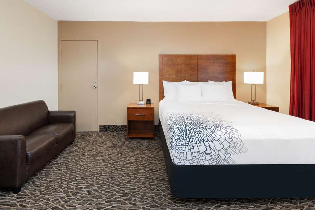 La Quinta Inn by Wyndham Clearwater Central - photo 13