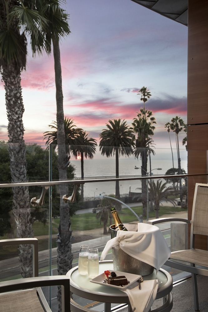 Shore Hotel - photo 44