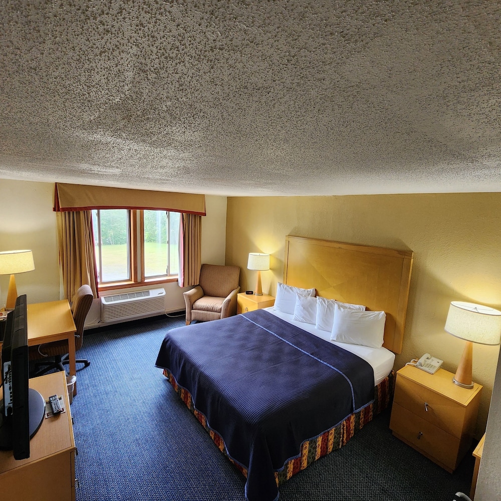 Katahdin Inn & Suites - photo 14