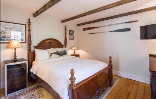 The Clarendon House - photo 33