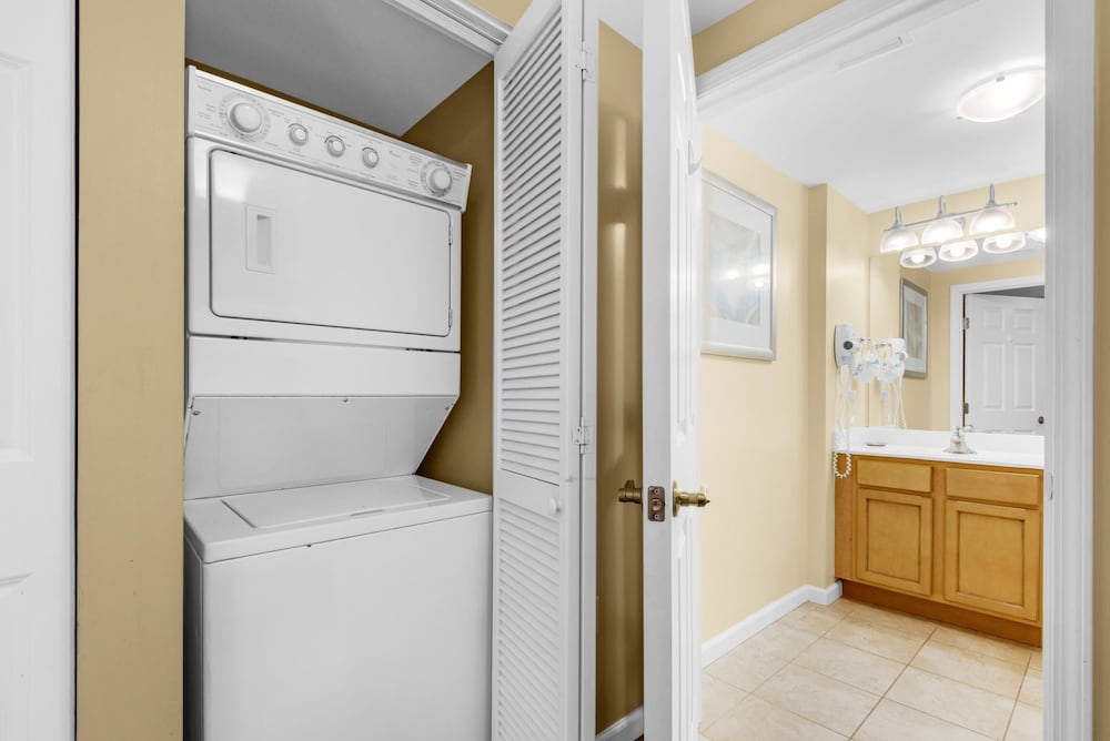 Palms Resort - carbon neutral hotel in Destin