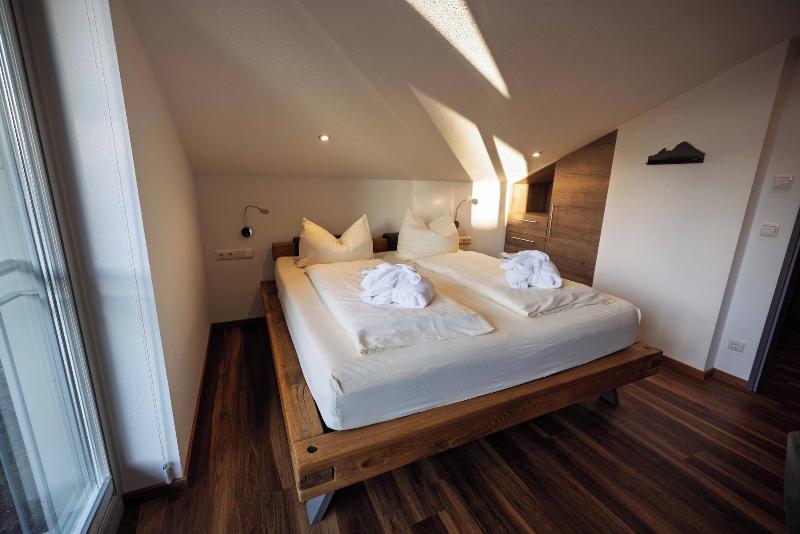 Alpenglühn in Berchtesgaden, Germany