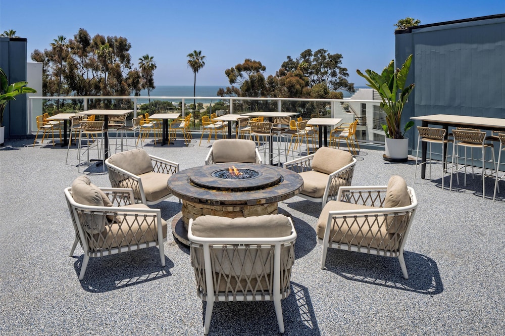 Hilton Garden Inn Dana Point Doheny Beach - photo 62