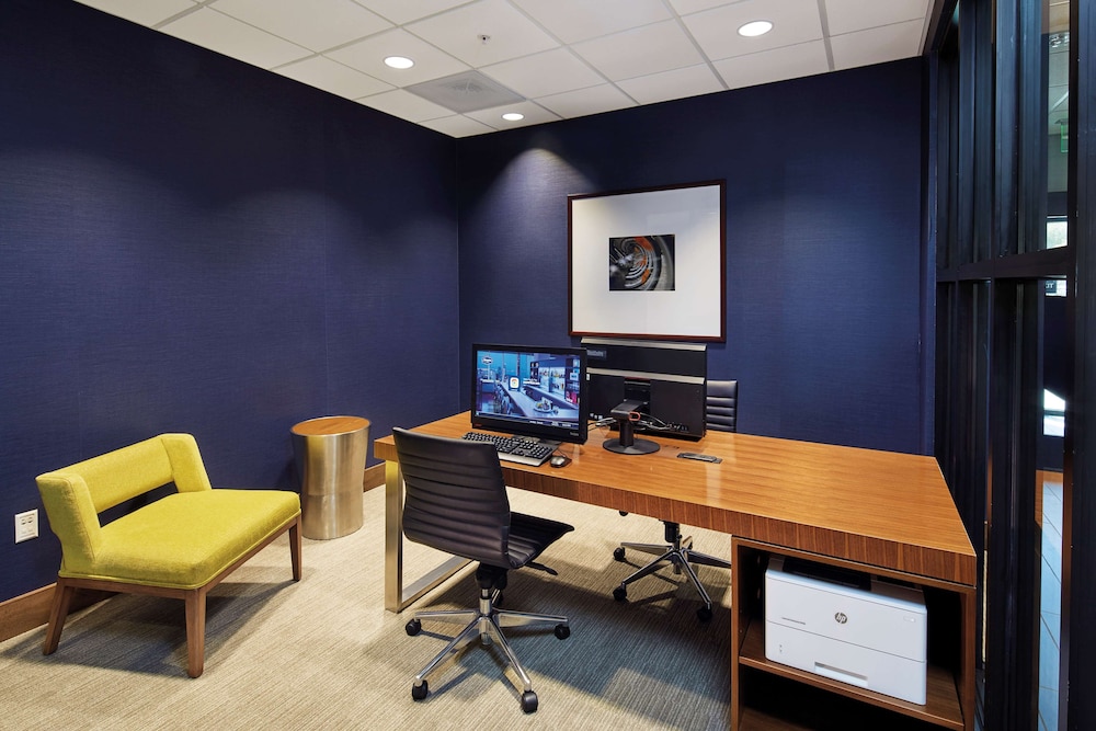 Hampton Inn & Suites Sacramento at Csus - photo 60
