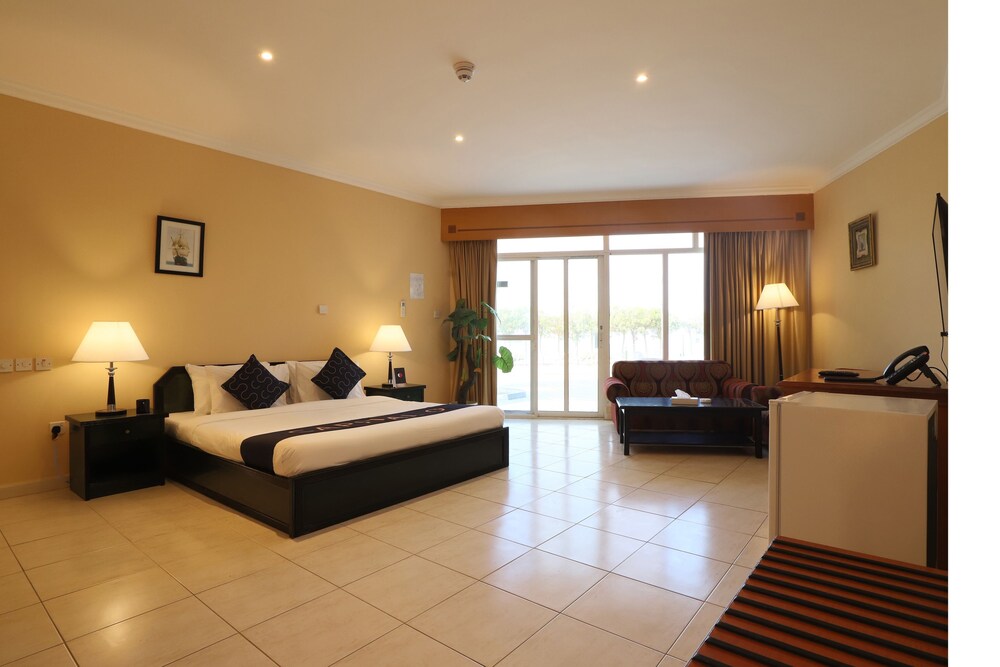 Capital O 224 Holiday Beach Resort in Al Fujairah City, United Arab Emirates