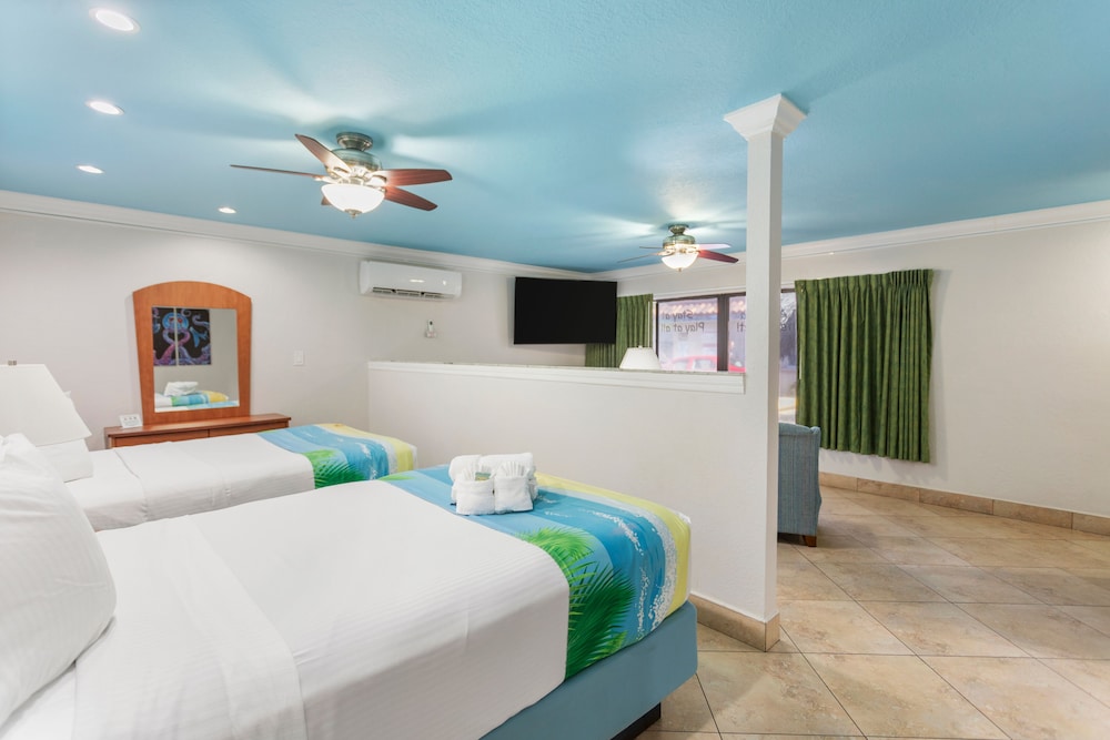 Bayview Plaza Waterfront Resort - photo 10