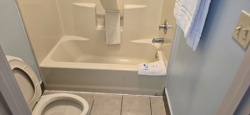 Texas Inn and Suites RGV - photo 35