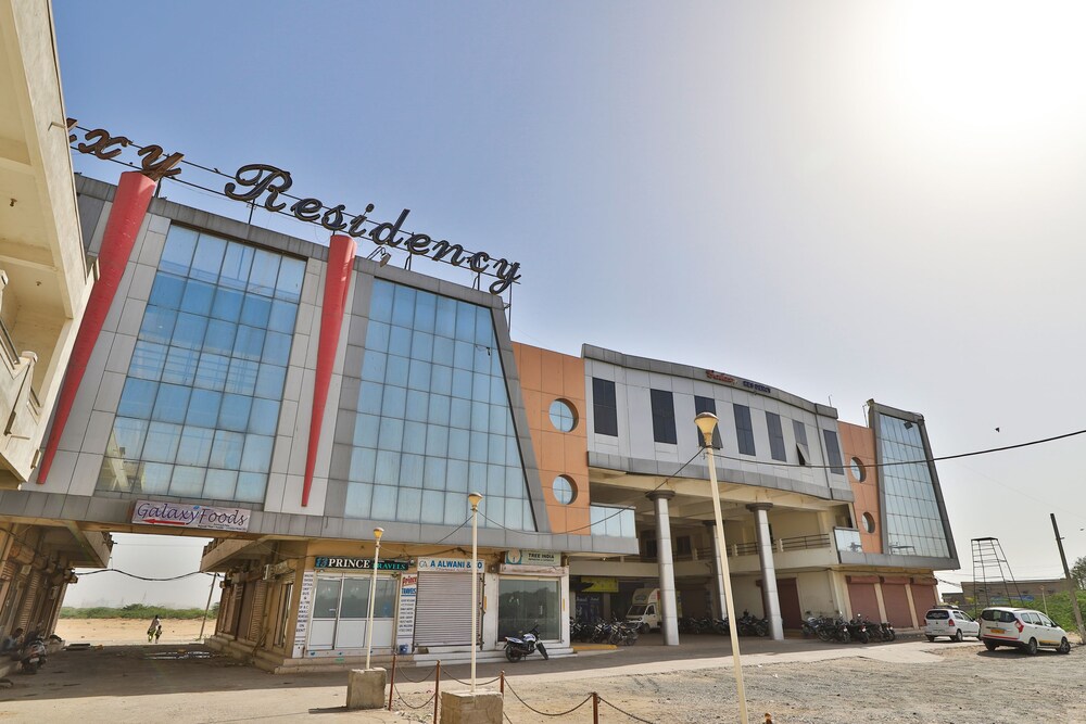 Hotel Galaxy Residency — hotel in Mundra