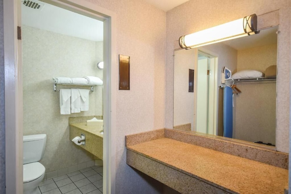 Charles River Inn - photo 15