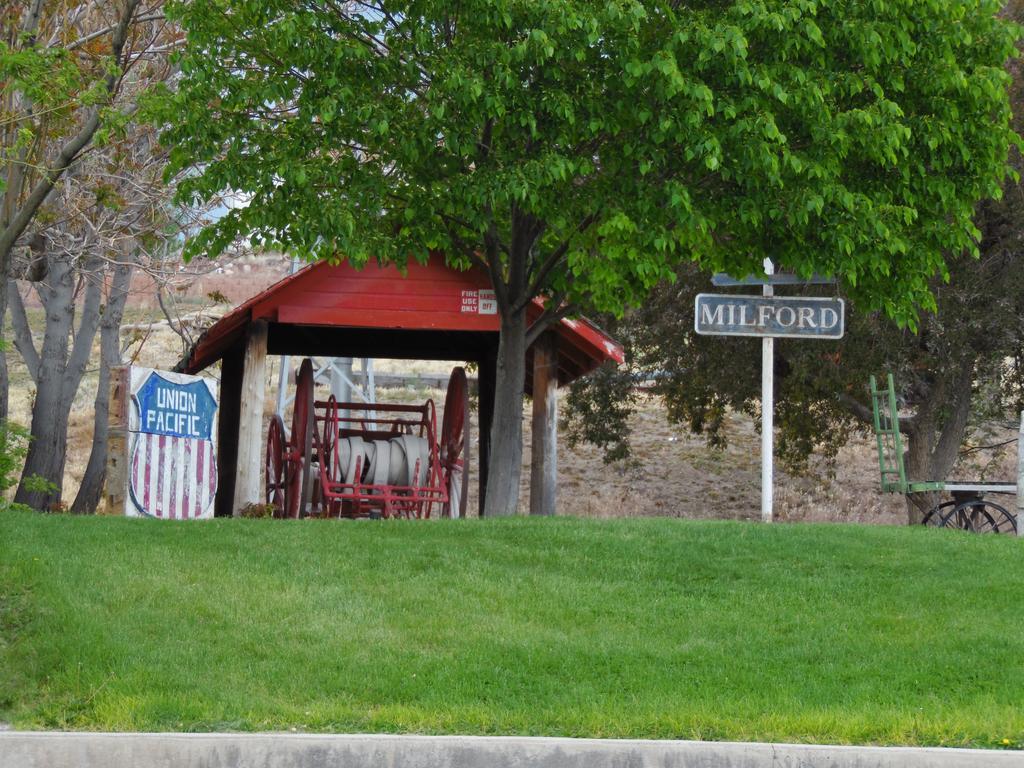 Hudson Inn Milford - photo 7