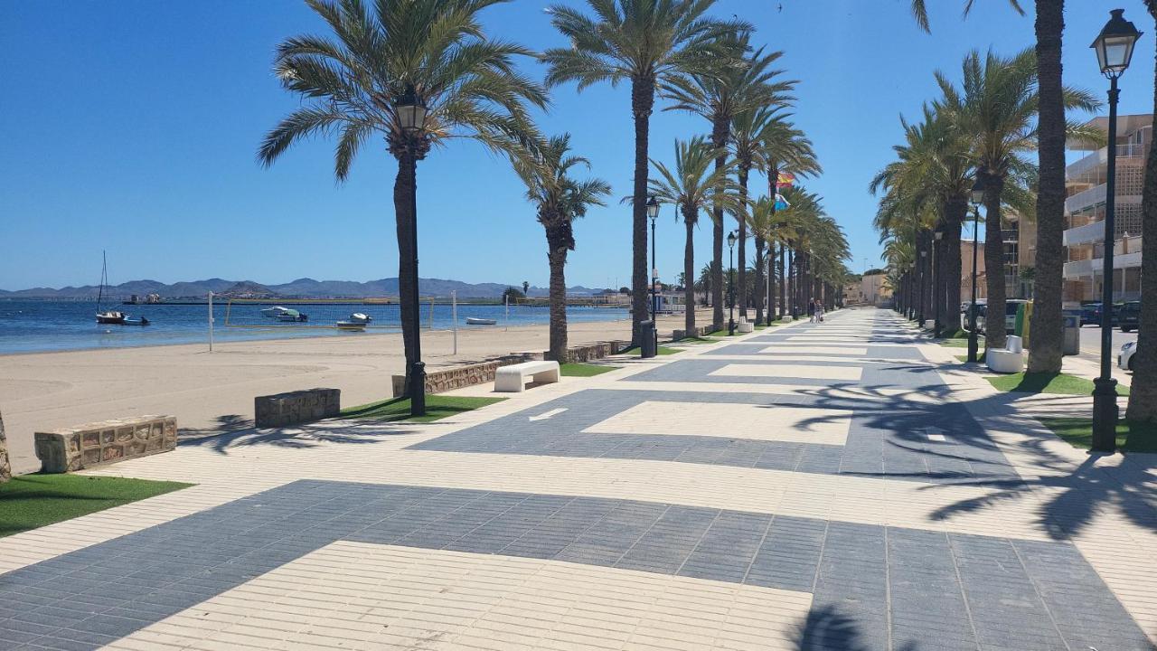 Geweldig Appartement in Los Alcazares Direct Aan de Boulevard — 4-Star Luxury Hotel in Los Alcazares, Spain