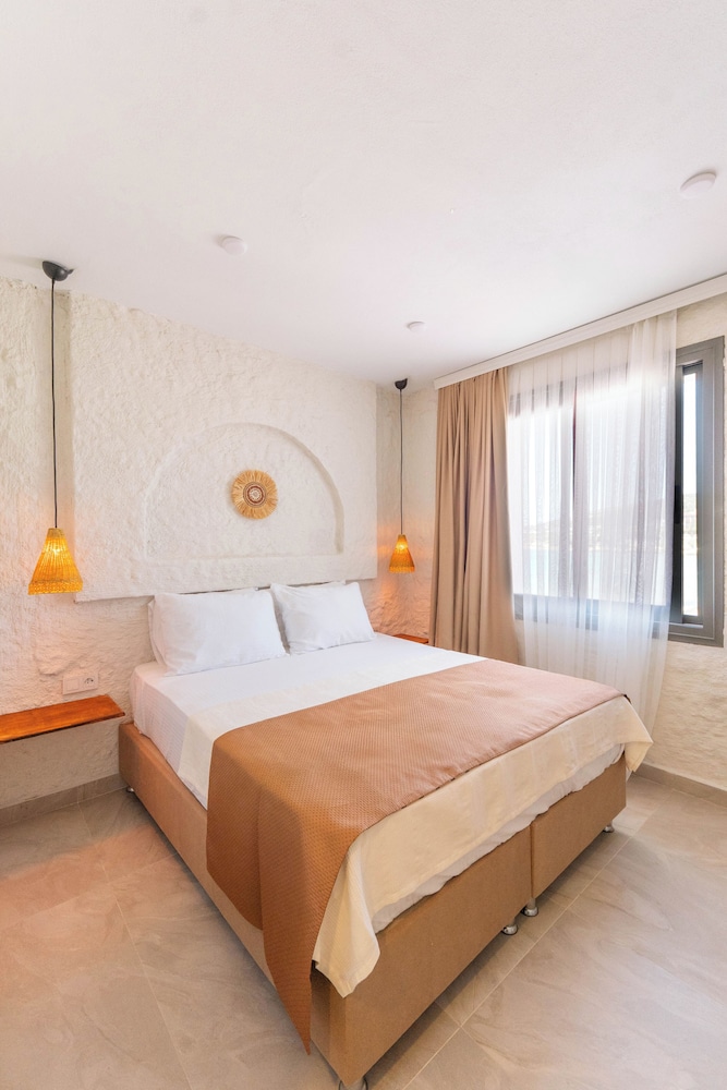 Aporte Hotel Cesme — Cesme — photo 5