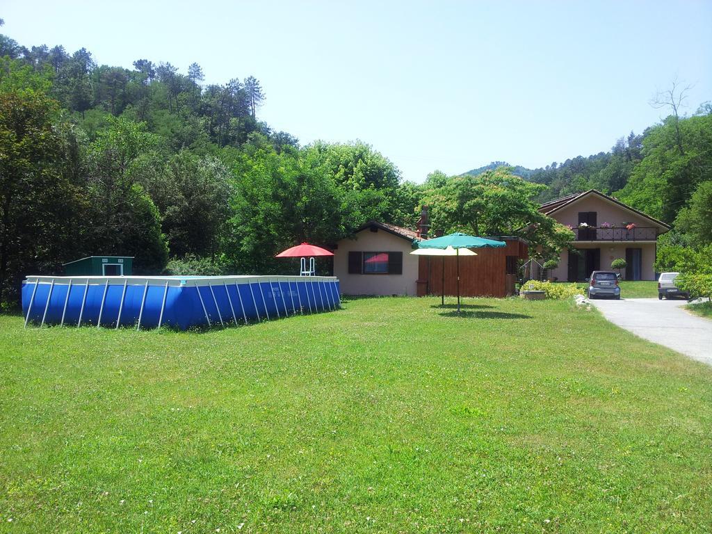 I Tre Abeti Holiday House — 4-Star Luxury Hotel in Vezzano Ligure, Italy