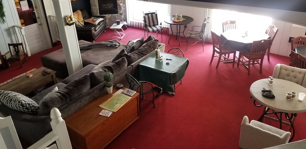Maria's Garden and Inn - photo 21