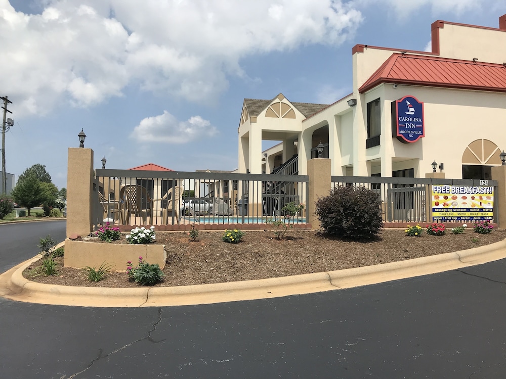 Carolina Inn & Suites of Lake Norman in Mooresville, United States