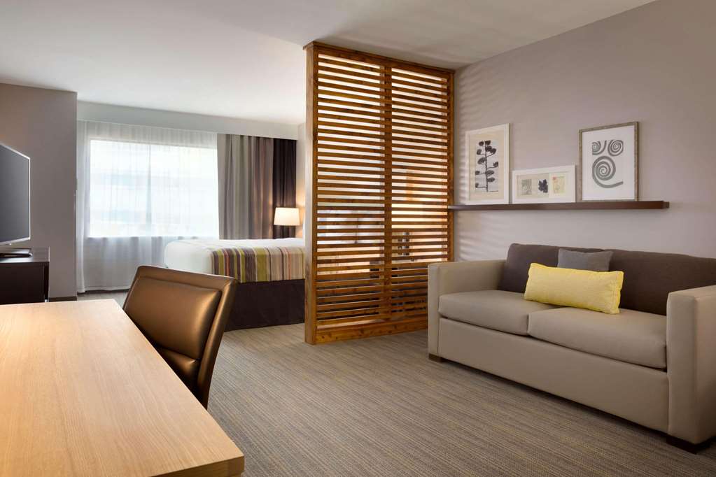 Country Inn & Suites by Radisson Asheville River Arts District - photo 6