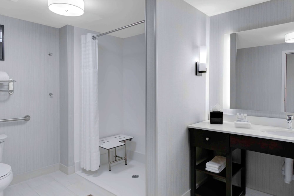 Homewood Suites by Hilton Lansing Eastwood - photo 17
